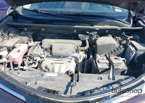 2018 Toyota Rav4 Xle z USA, uszkodzony, nr VIN 2T3RFREV2JW784287